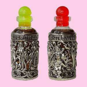 Fiole huile de charme par le vénérable Kruba Thamma Munee