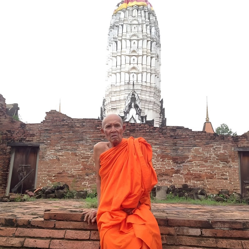 Le très Vénérable Luang Phor Huan Phuriphatto du Wat Putthaïsawan (province d'Ayutthaya)