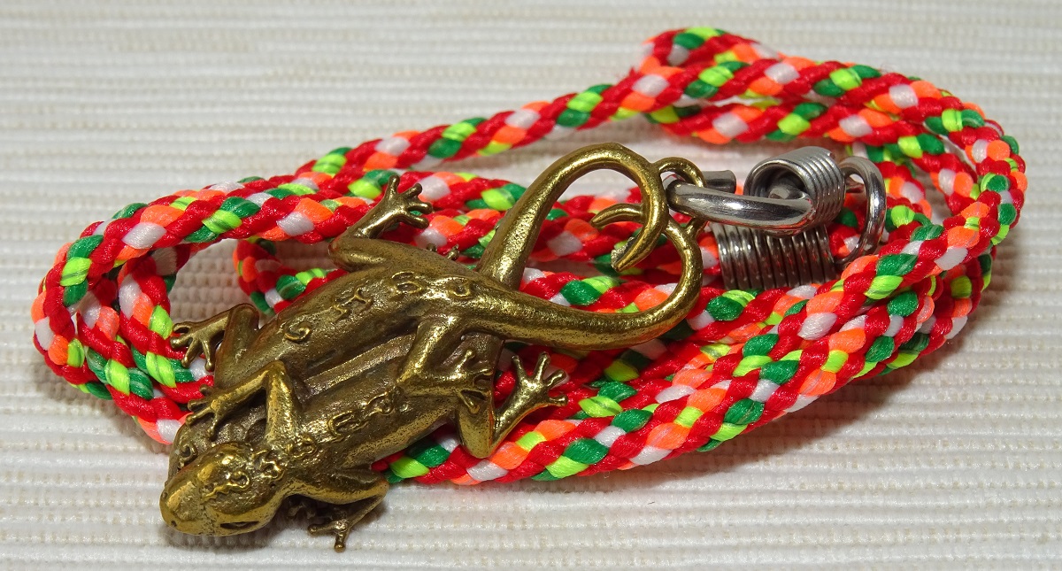 Amulette Thaïe double Gecko avec son collier