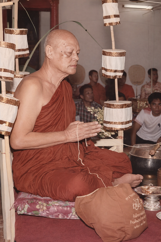 Le très vénérable LP Pae Khemangkaro du temple Phikun Thong