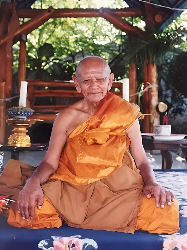 Le très vénérable Luang Phor Hong