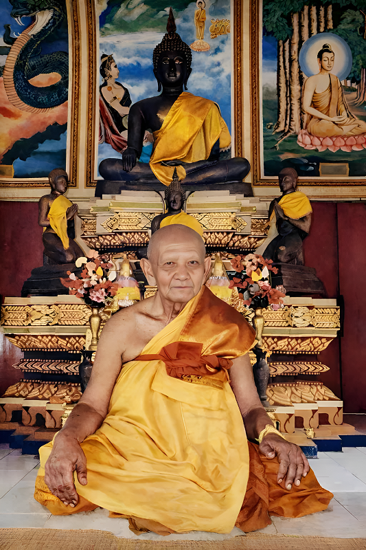 Le très vénérable Luang Phor Hong du Wat Phetchaburi