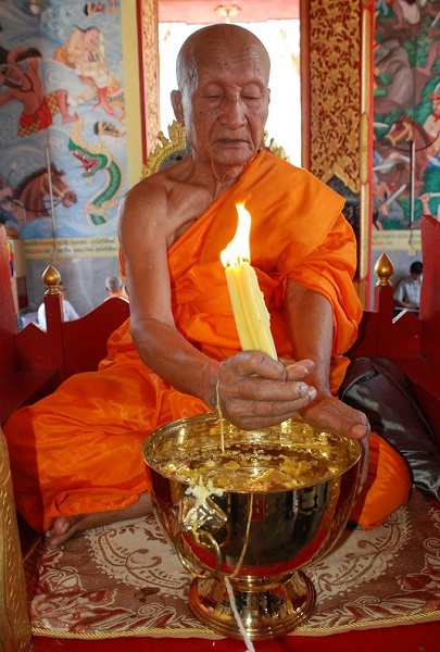 Biographie - Le très vénérable Luang Phor Khaek . Luang Phor Khaek Phabhaso