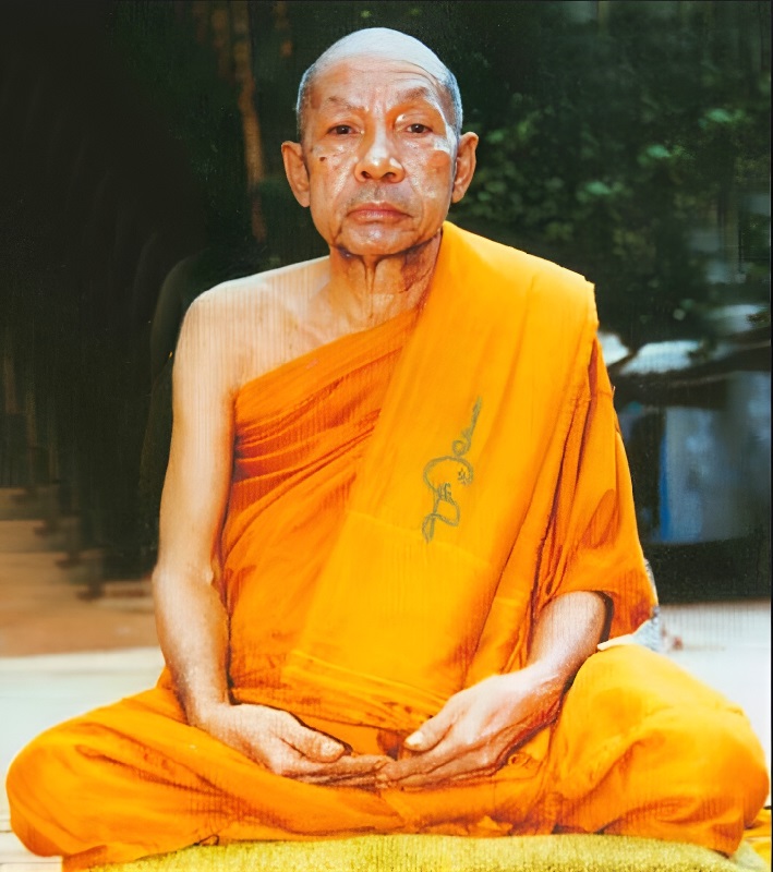 Le vénérable Luang Phor Jiam Atisayo du Wat Ban Kramom Le vénérable Luang Phor Jiam Atisayo du Wat Ban Kramom