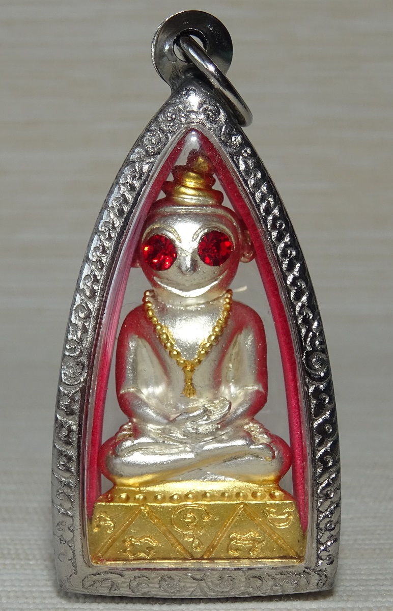 Phra Ngang Jao Sané – puissante amulette thai