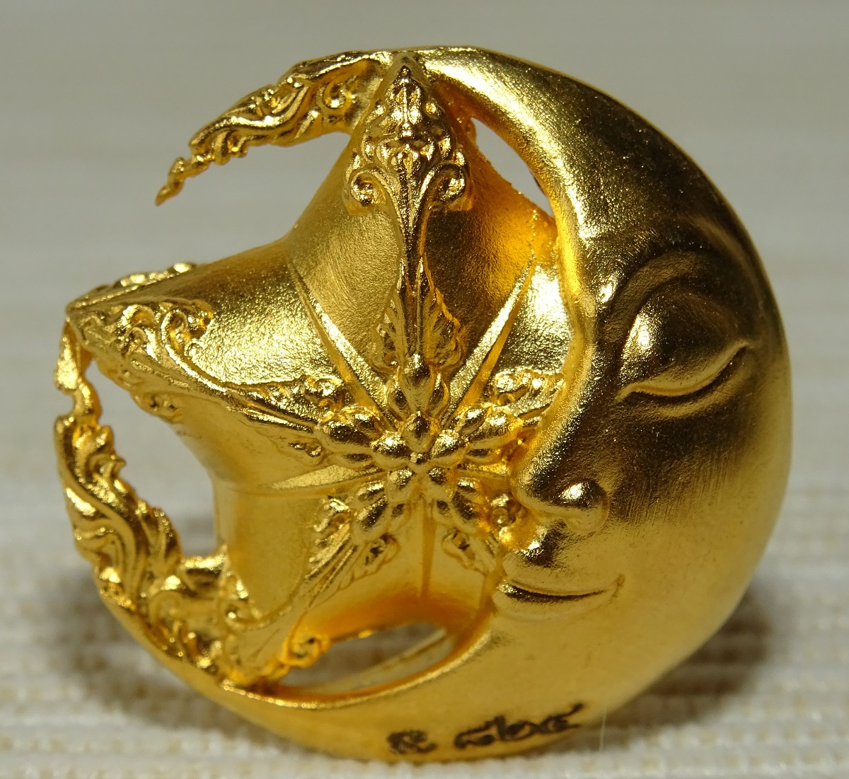 Amulette thaï Chan Phan Dao Moon (Astro Lune-Étoile)