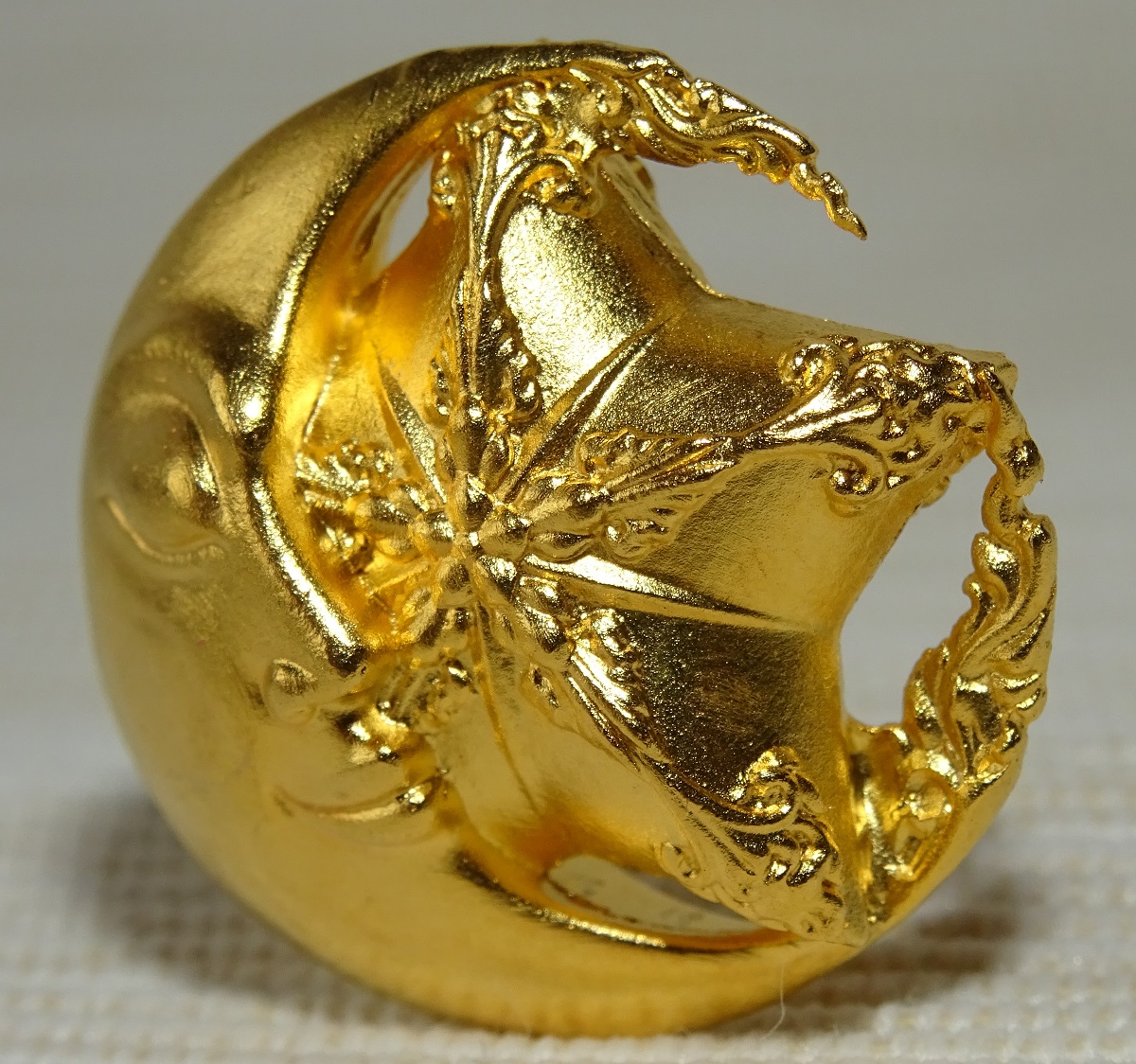 Amulette thaï Chan Phan Dao Moon (Astro Lune-Étoile)