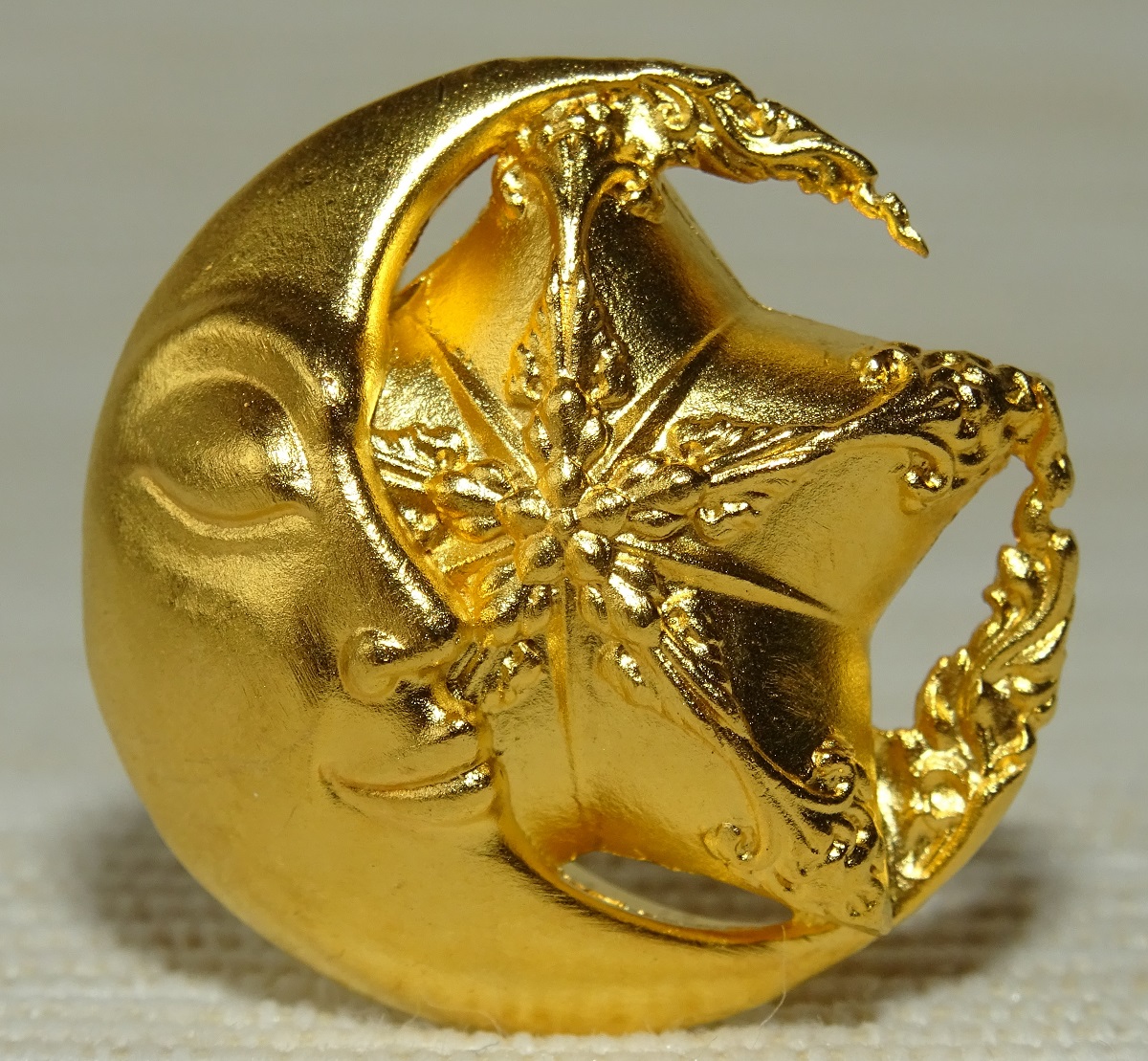 Amulette thaï Chan Phan Dao Moon (Astro Lune-Étoile)
